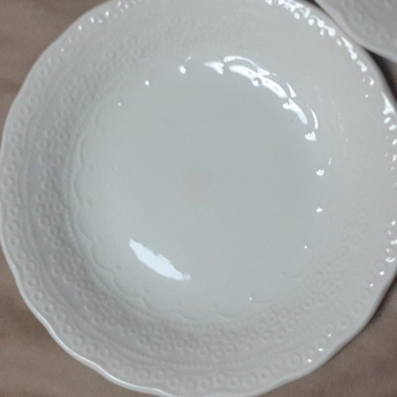 Antique Spode 1890 Jewel White Tea Saucers Set of 4- 3 1/2 dia. - Picture 2 of 3